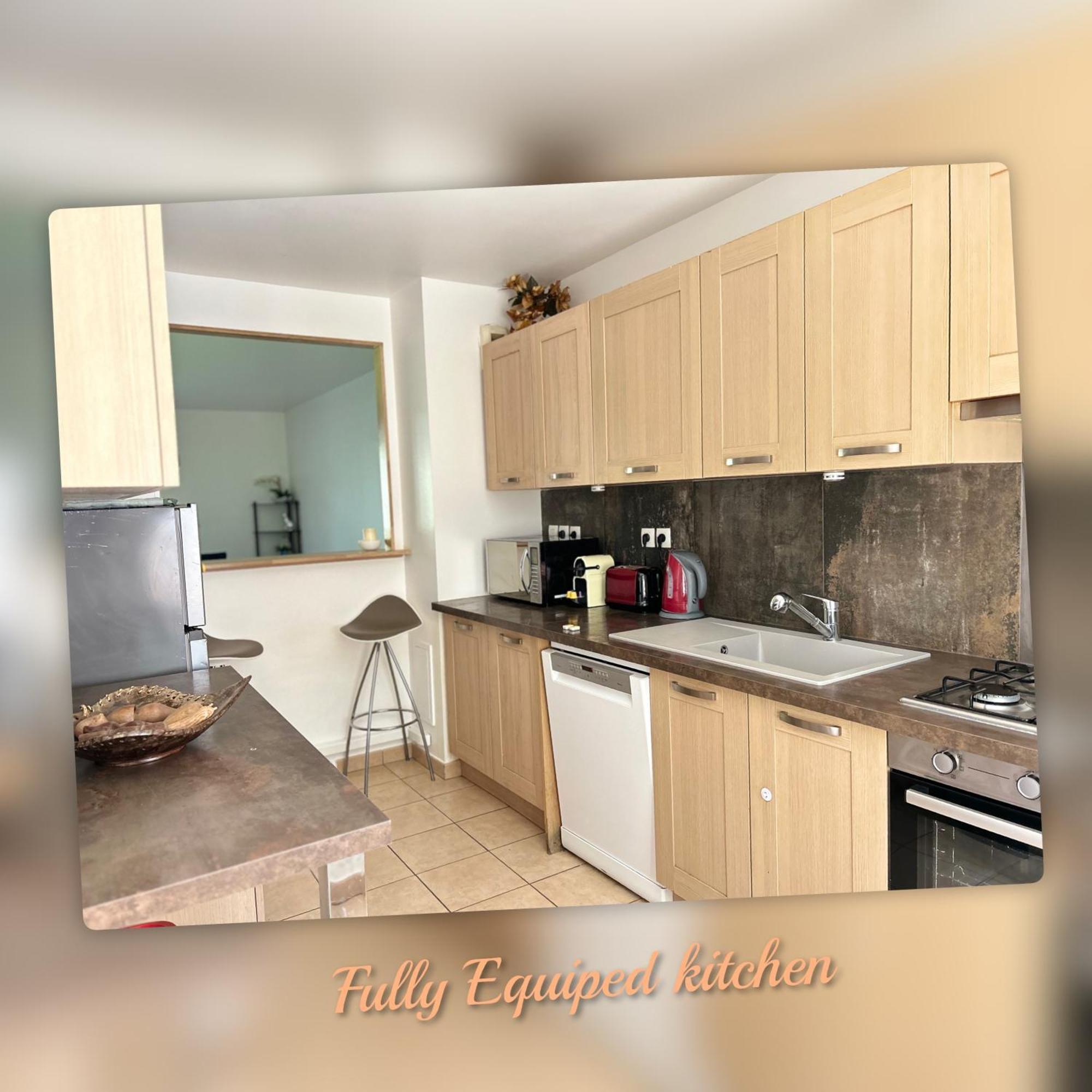 Le Duplex Chessy - 15Min From Disneyland - 2 Private Parkings - Garden - Kingsize & Queensize Bed - Supermarket Behind The House Εξωτερικό φωτογραφία